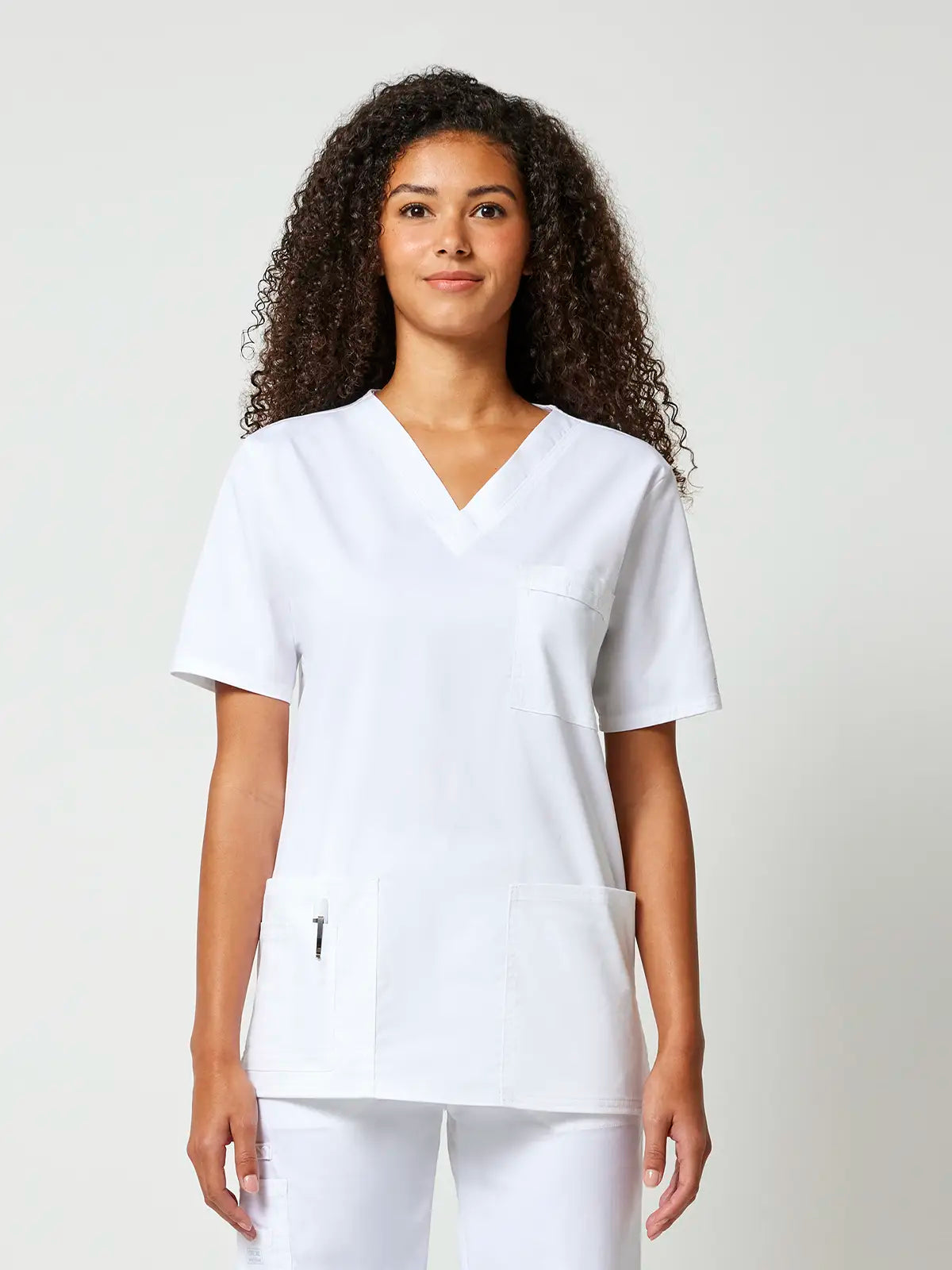 Casaca sanitaria unisex cuello pico Cherokee Core Stretch WWE4725
