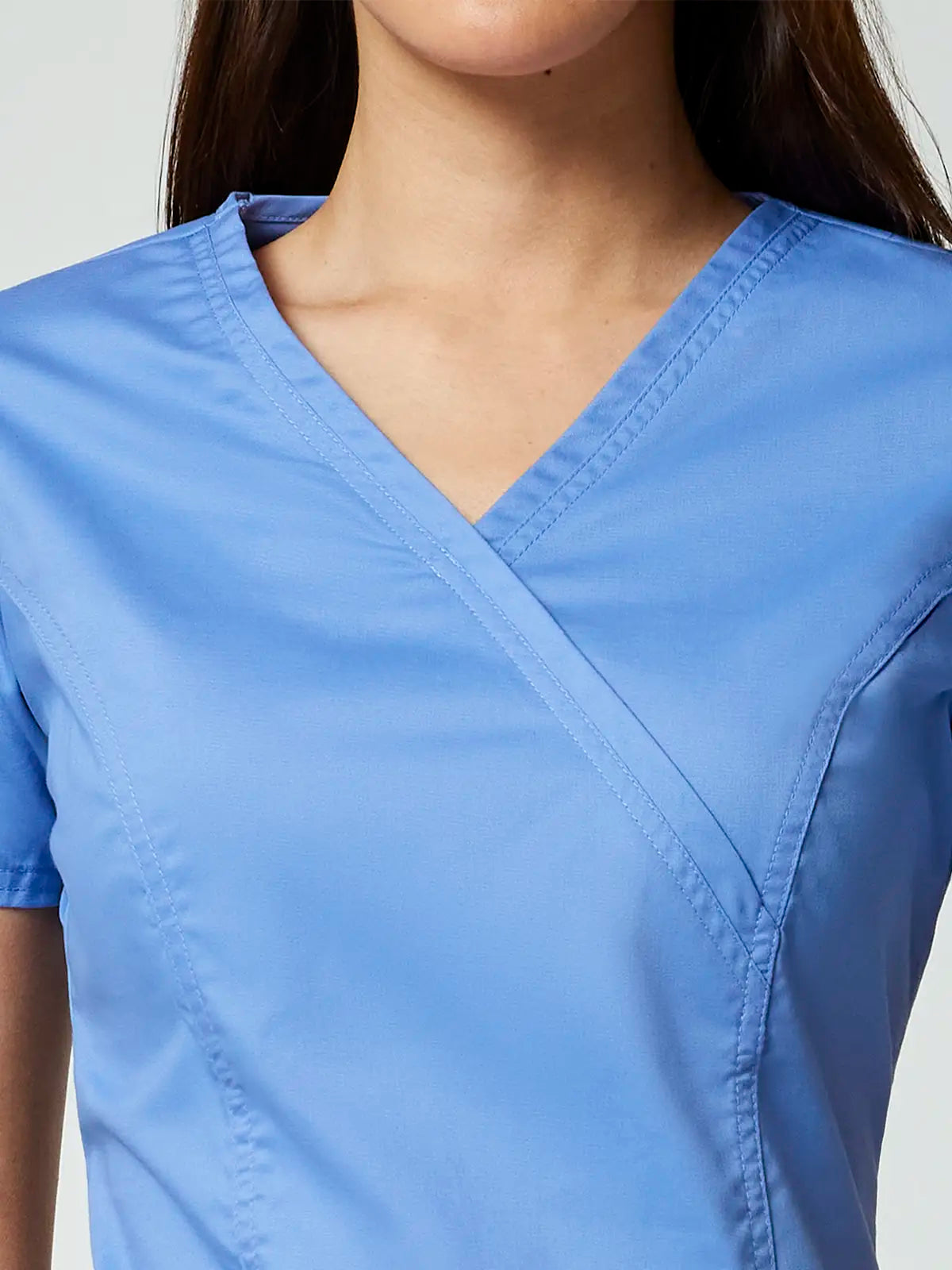 Casaca sanitaria mujer con cruzado simulado Cherokee Core Stretch WWE4728