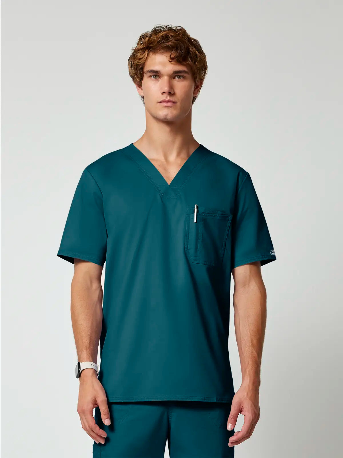 Casaca sanitaria con cuello pico hombre Cherokee Core Stretch WWE4743