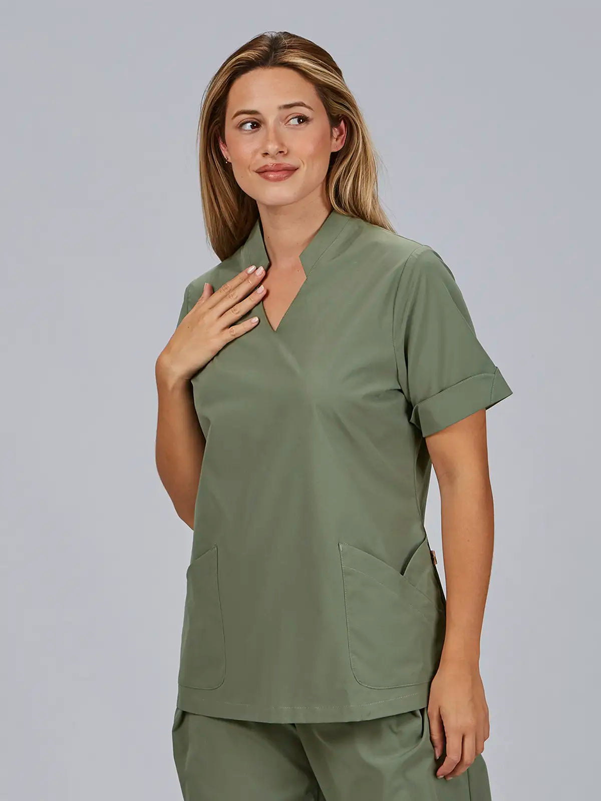 Blusa de mujer cerrada con bolsillos Gary's May 600091