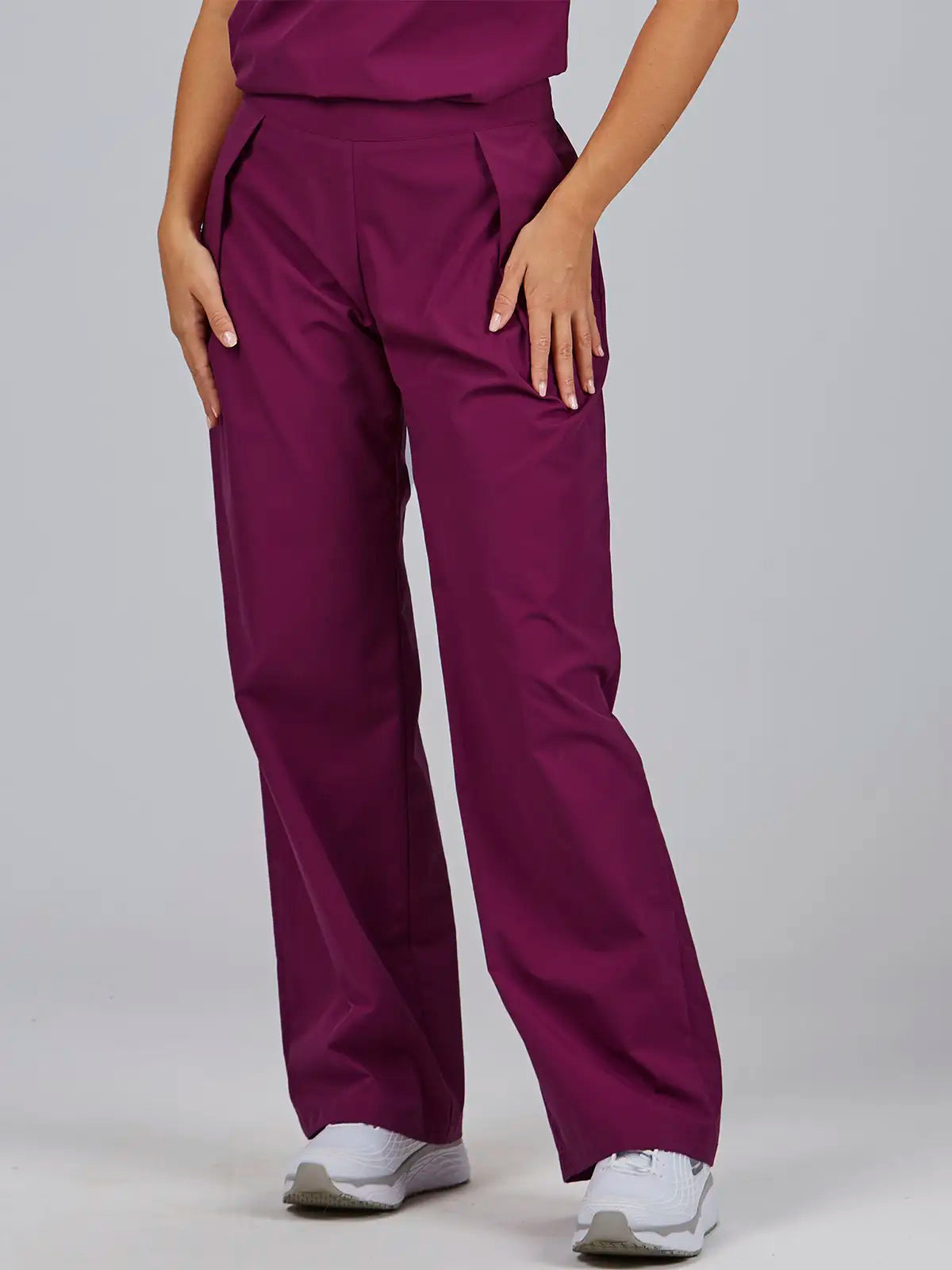 Pantalón de mujer recto con pinzas Gary's 700077