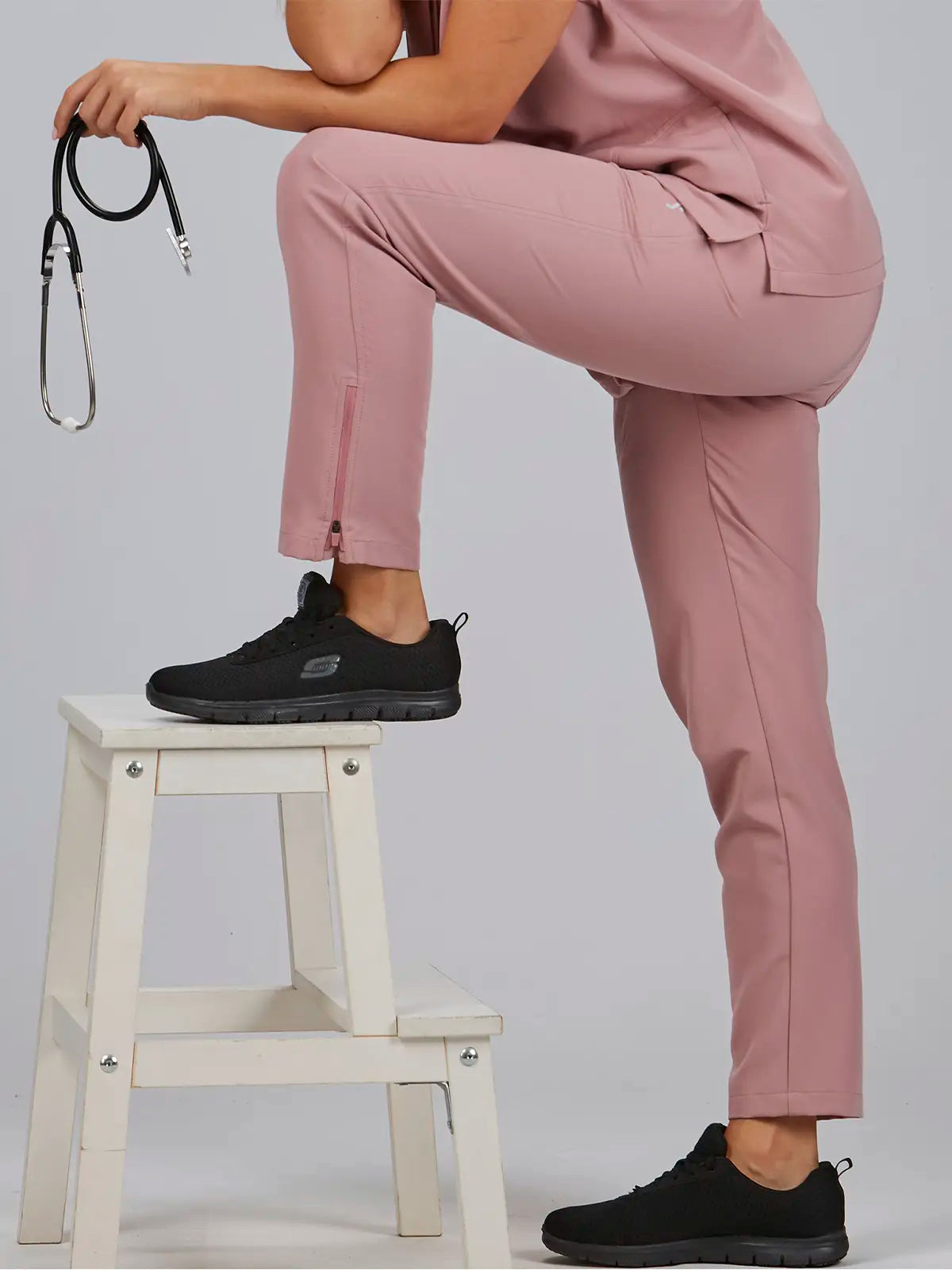 Pantalón de mujer con cremallera en bajos Gary's 700079