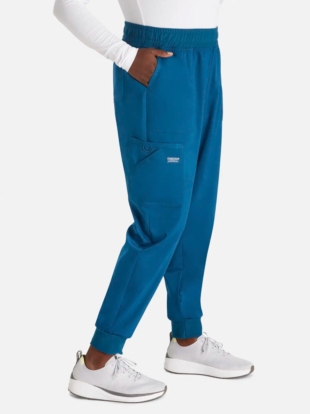 Jogger sanitario mujer con cintura elástica Cherokee Revolution WWE115