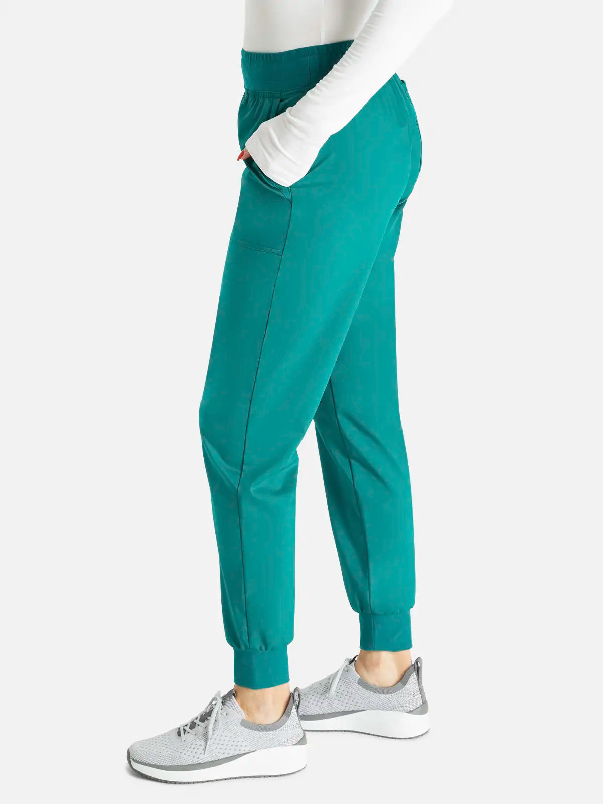 Jogger sanitario mujer con cintura elástica Cherokee Revolution WWE115
