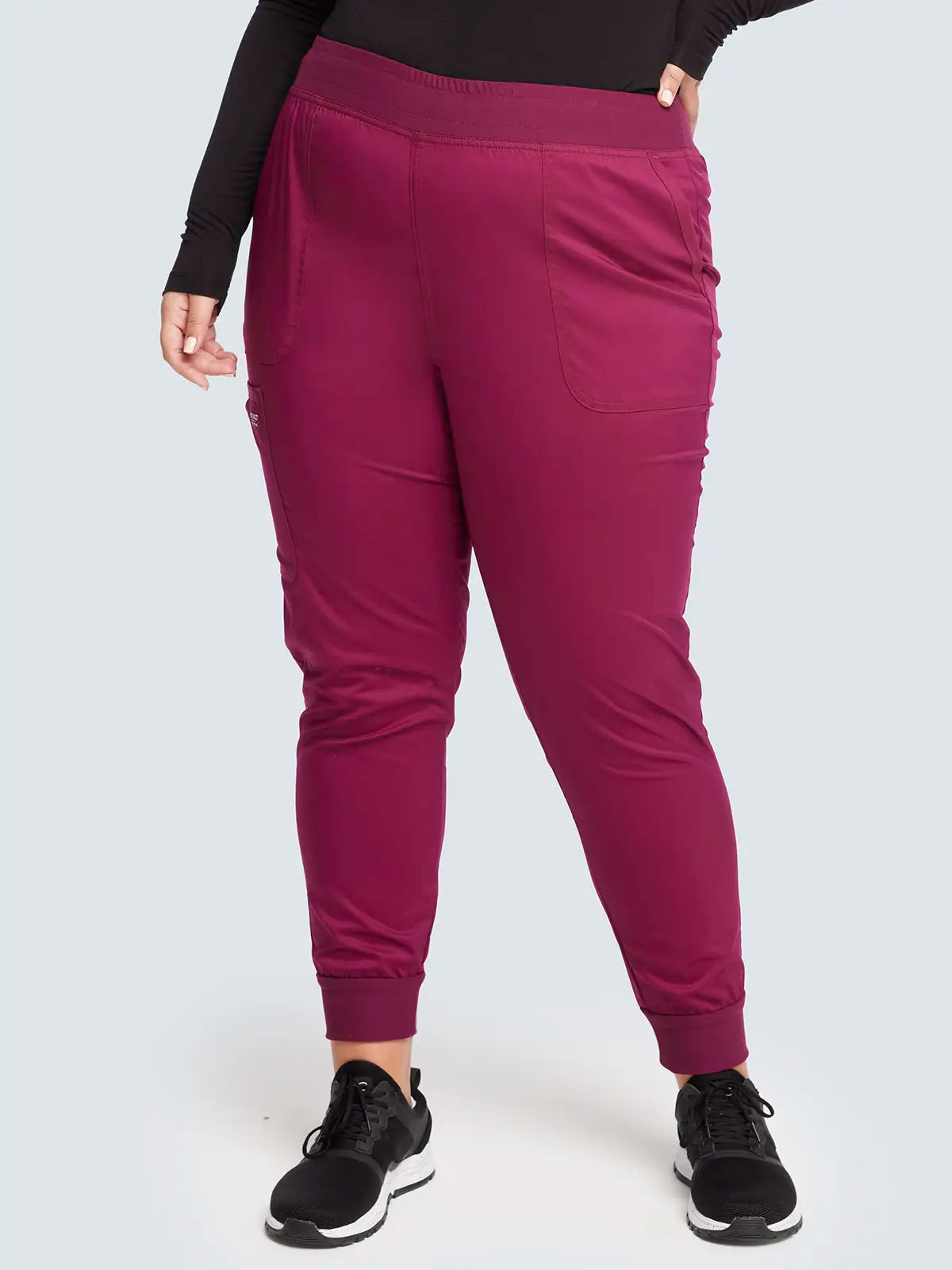 Jogger sanitario mujer con cintura elástica Cherokee Revolution WWE115