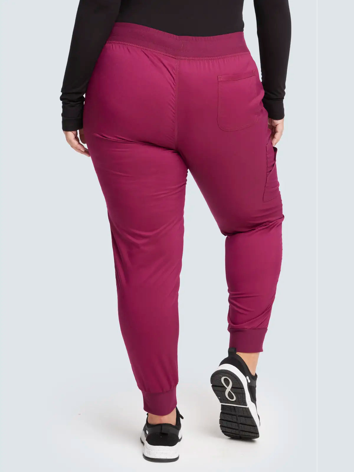 Jogger sanitario mujer con cintura elástica Cherokee Revolution WWE115