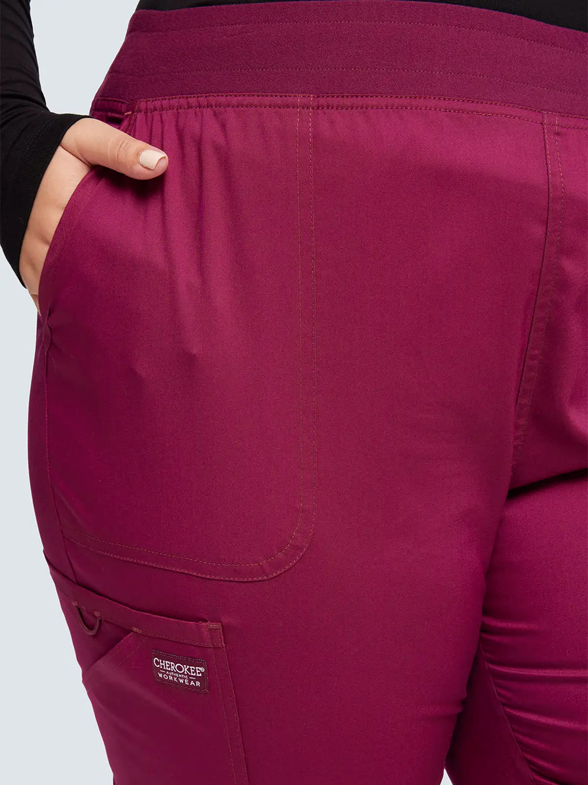 Jogger sanitario mujer con cintura elástica Cherokee Revolution WWE115
