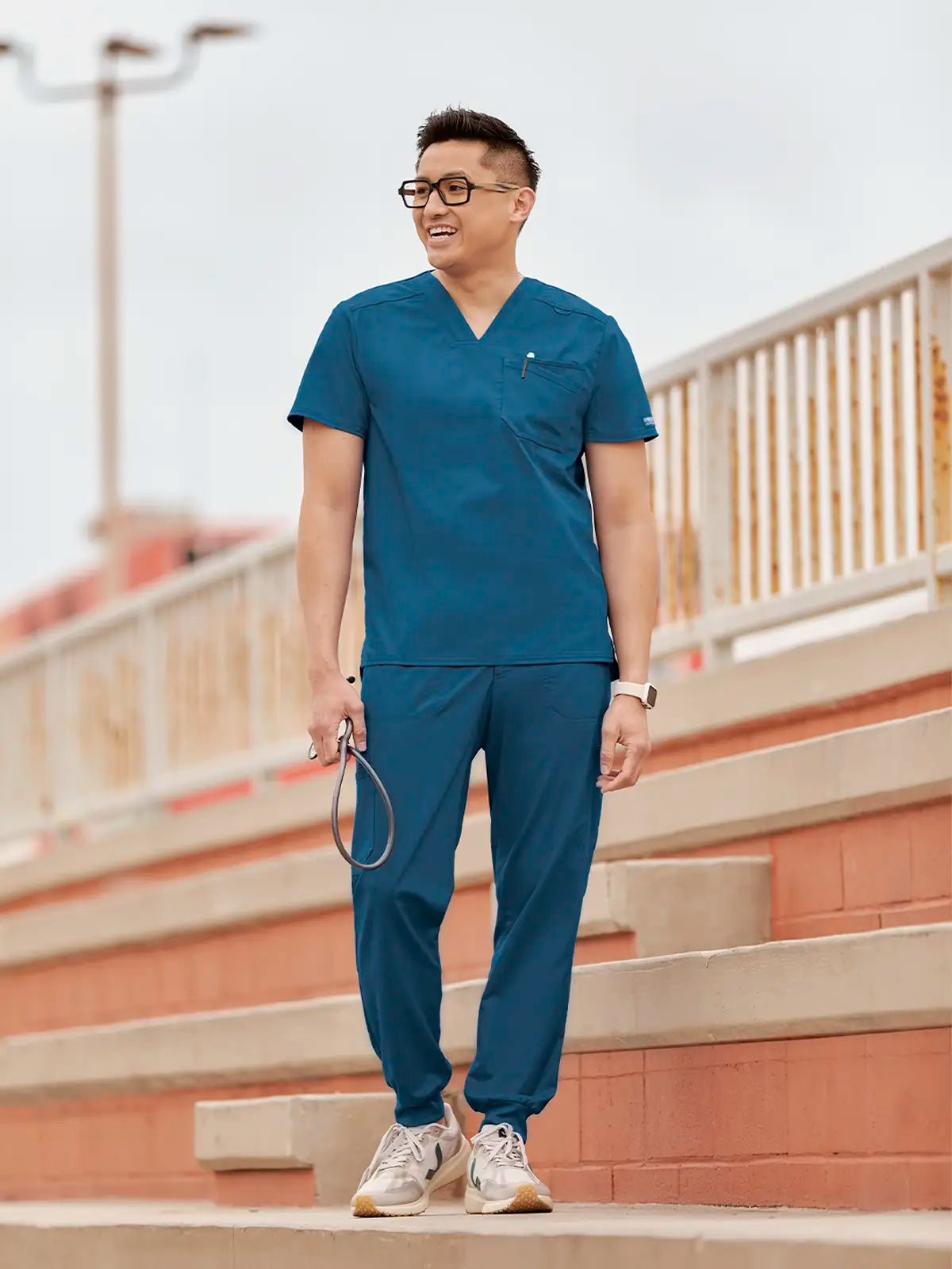 Jogger sanitario hombre con cintura elástica Cherokee Revolution WWE251