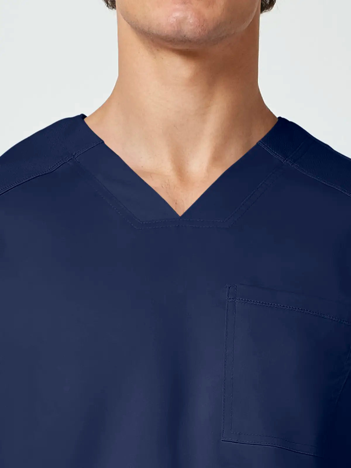 Casaca sanitaria hombre cuello pico Cherokee Revolution WWE603