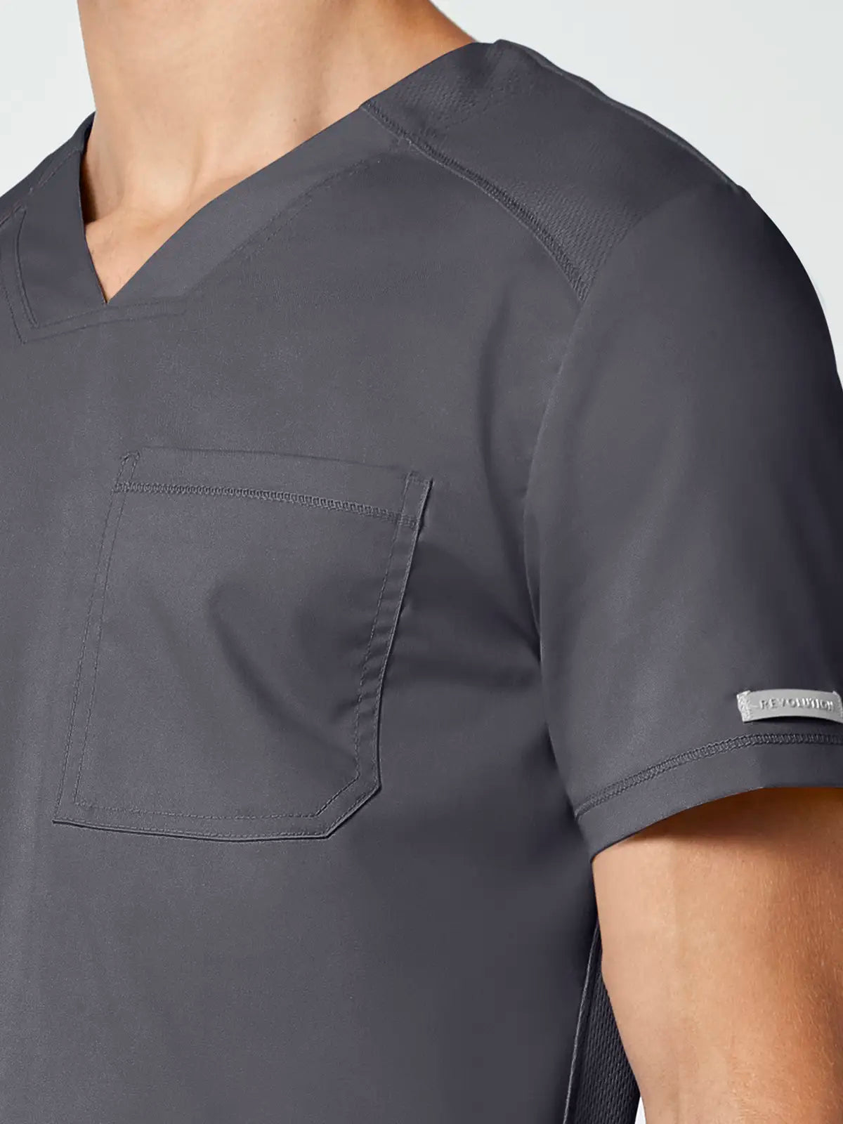Casaca sanitaria hombre cuello pico Cherokee Revolution WWE603