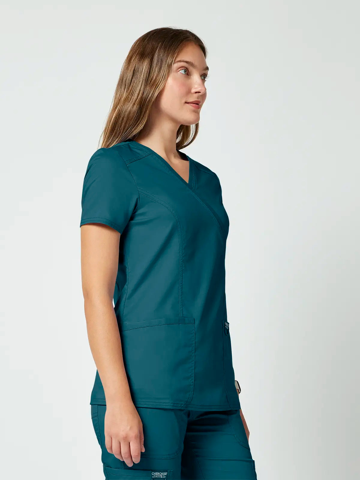 Pijama sanitario Cherokee Revolution WWE610 + WWE105