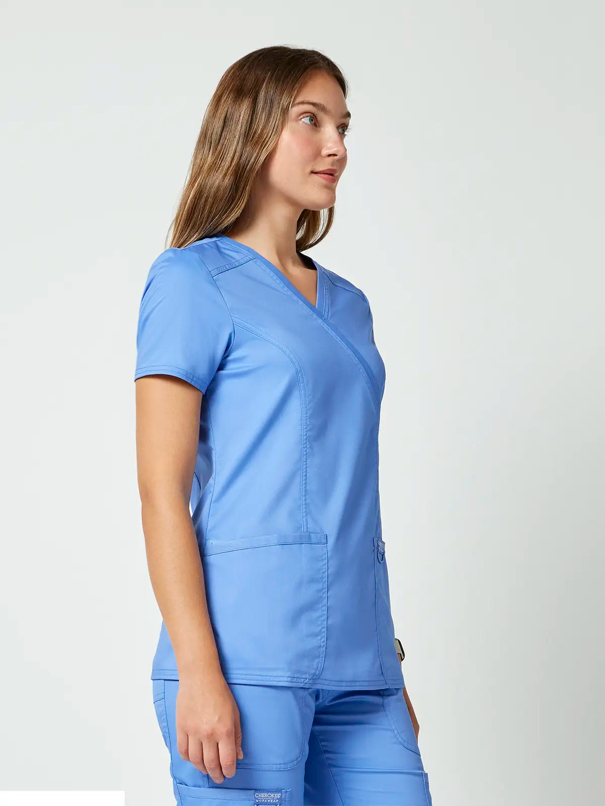 Pijama sanitario Cherokee Revolution WWE610 + WWE105