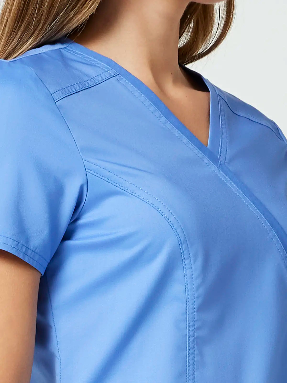 Pijama sanitario Cherokee Revolution WWE610 + WWE105