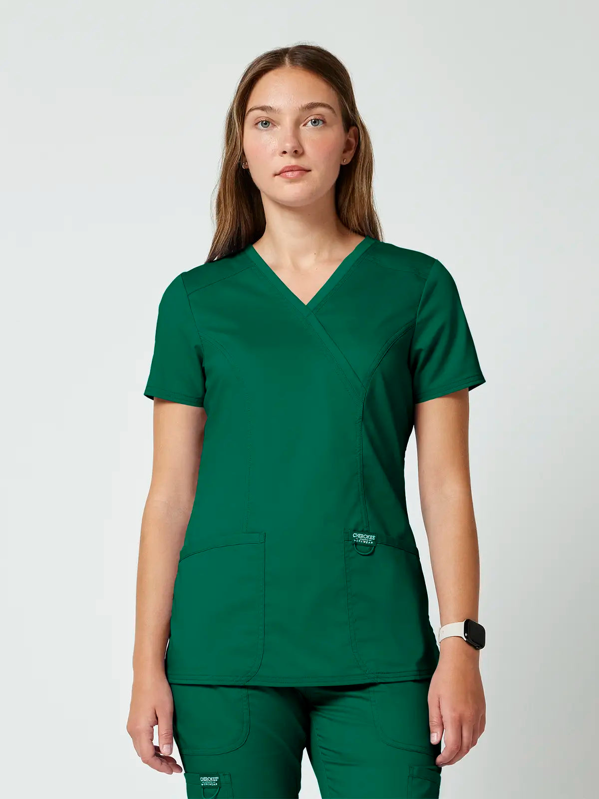 Pijama sanitario Cherokee Revolution WWE610 + WWE105