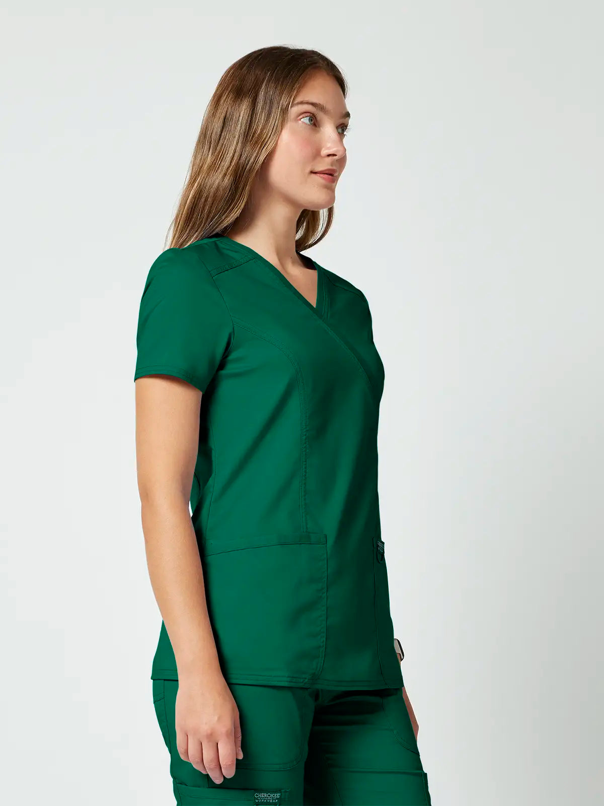 Pijama sanitario Cherokee Revolution WWE610 + WWE105