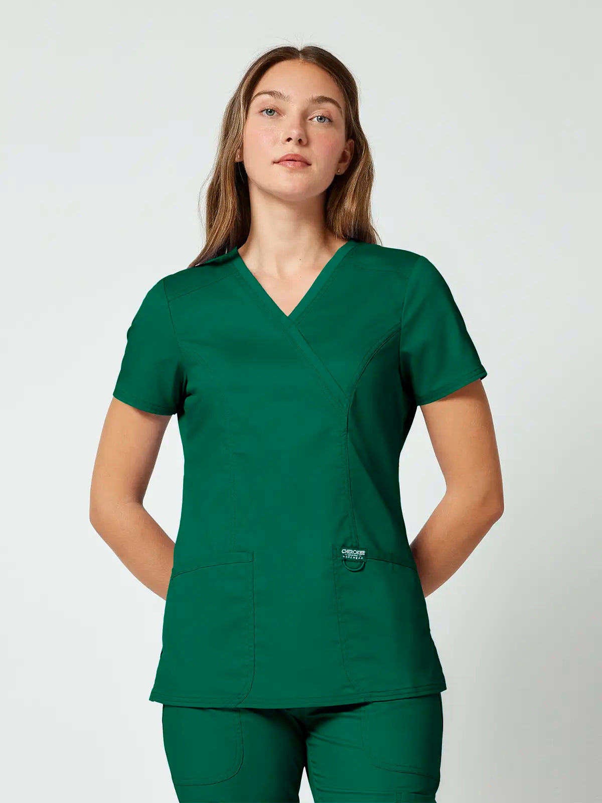 Pijama sanitario Cherokee Revolution WWE610 + WWE105