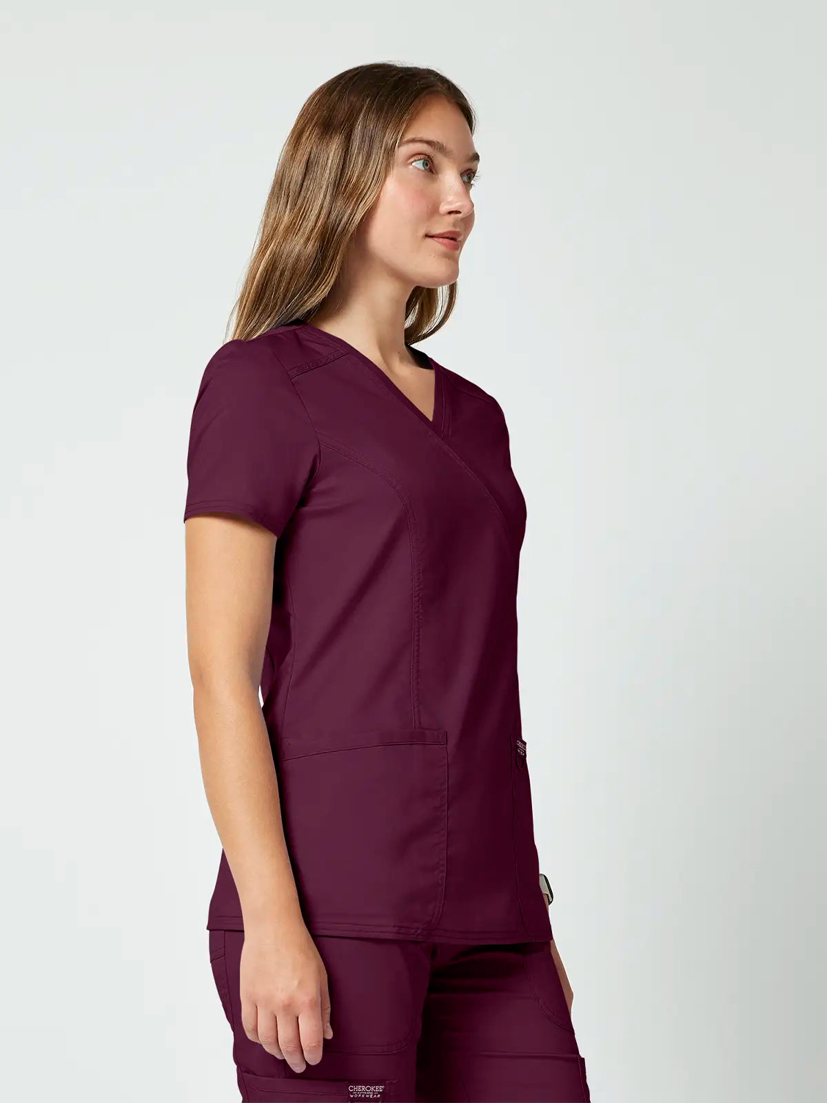 Pijama sanitario Cherokee Revolution WWE610 + WWE105