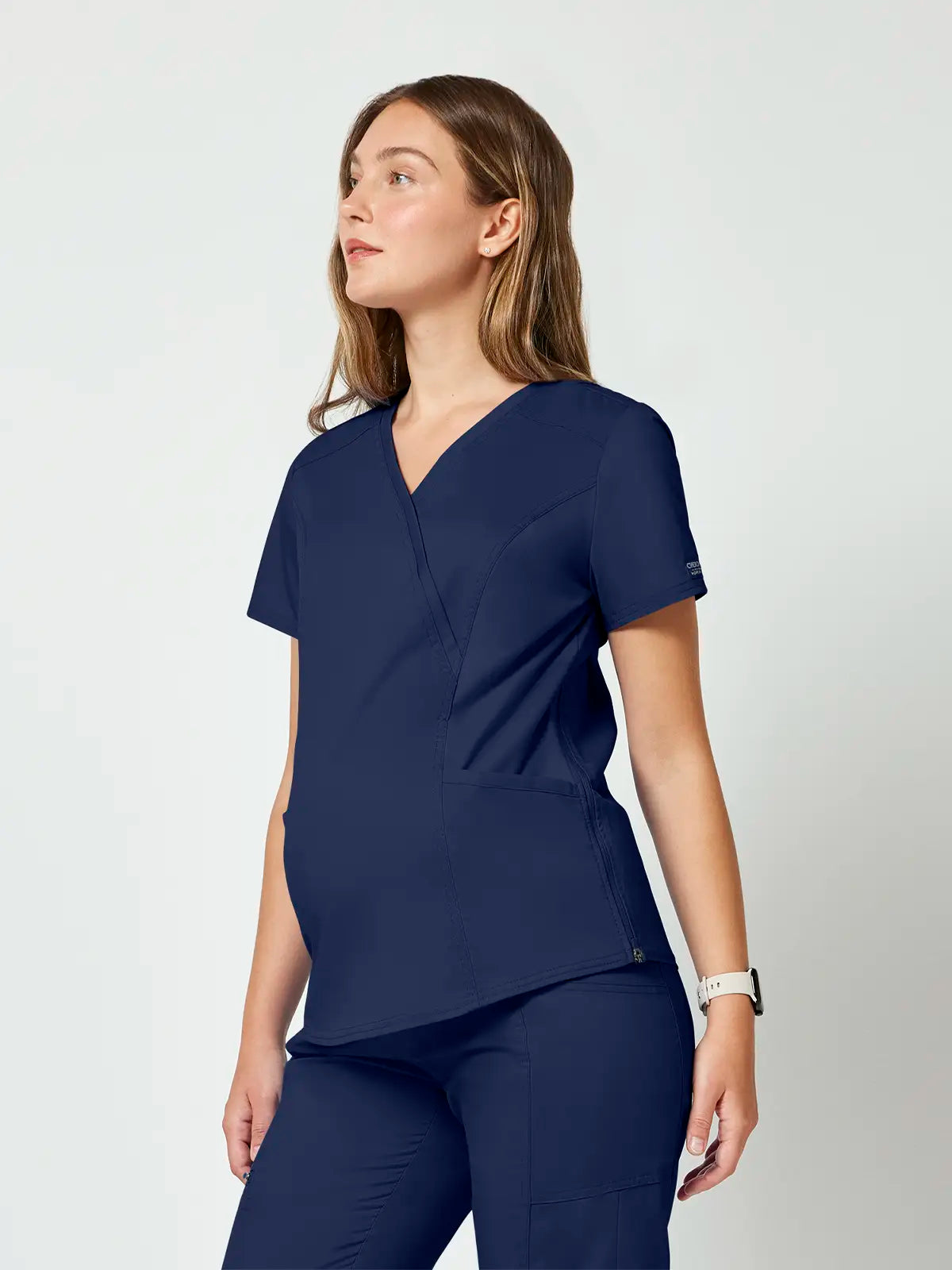 Casaca sanitaria mujer premamá cruzado simulado Cherokee Revolution WWE688